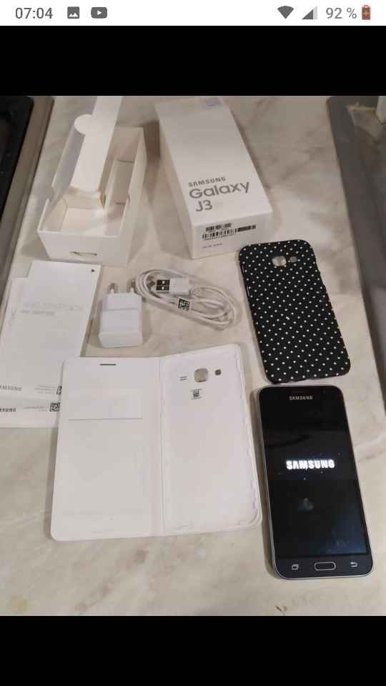 image du groupe Samsung Galaxy J3 (2016)